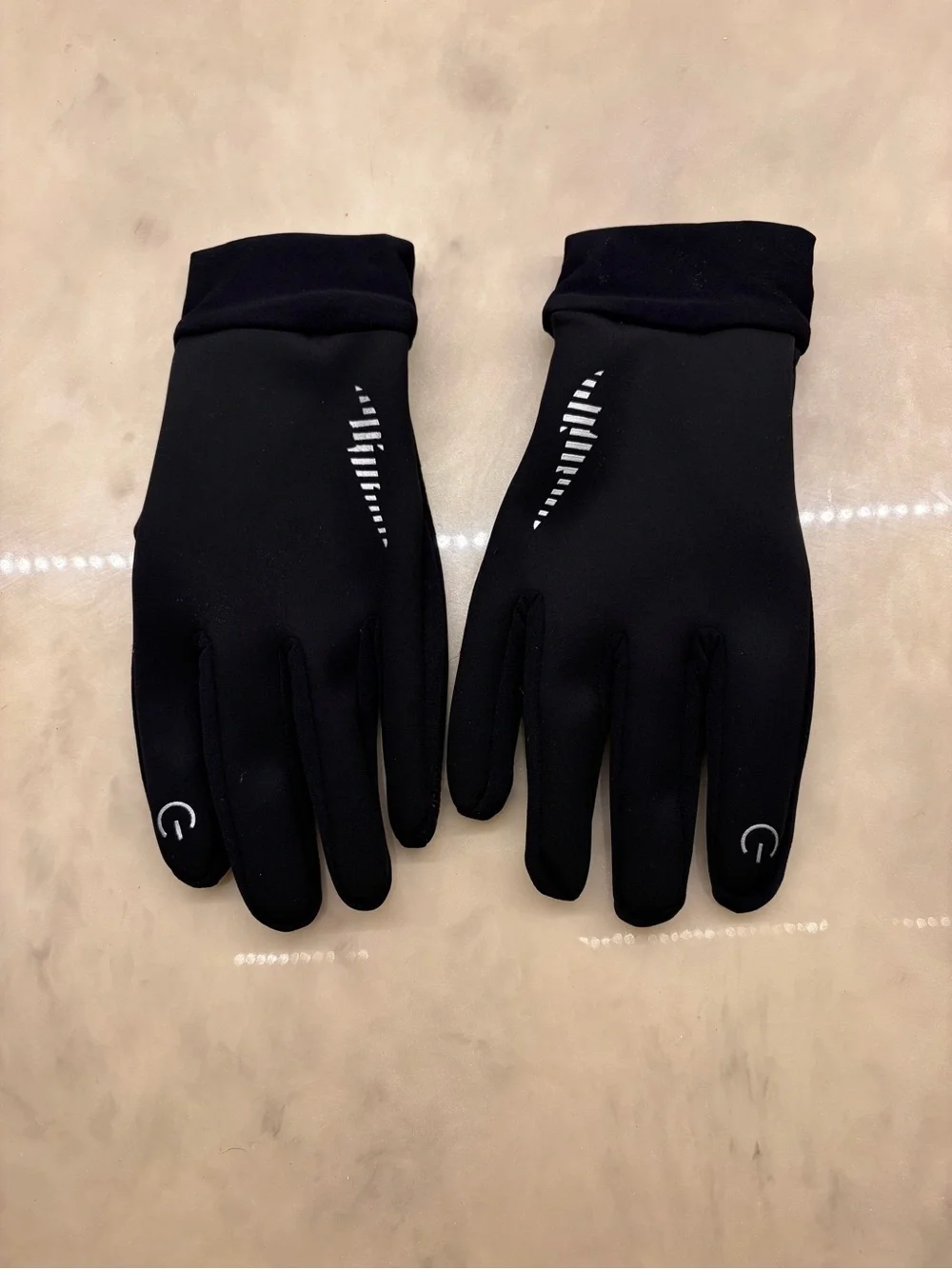 NWT Thermal Touch Screen Gloves size Medium